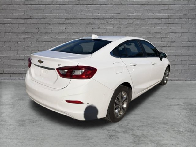Used 2019 Chevrolet Cruze LT FWD image 3