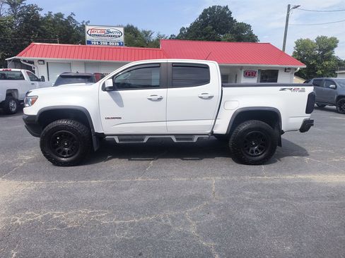 Used 2019 Chevrolet Colorado ZR2 AWD/4WD image 2