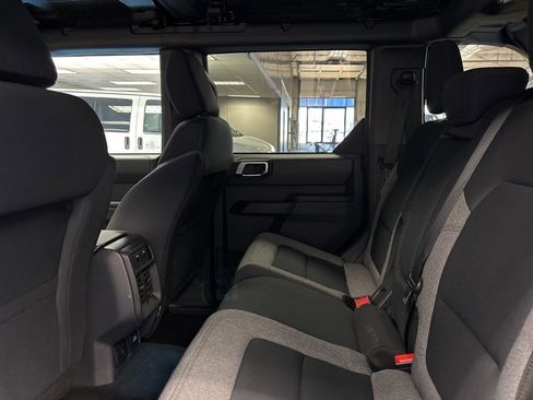 Used 2025 Ford Bronco Big Bend image 19