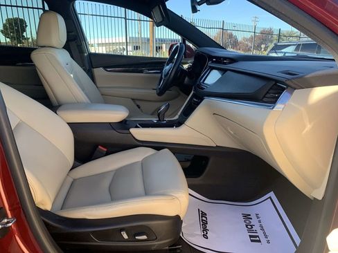 Certified 2017 Cadillac XT5 Base image 26