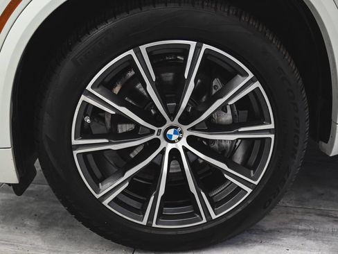 Used 2025 BMW X5 xDrive40i AWD/4WD image 7