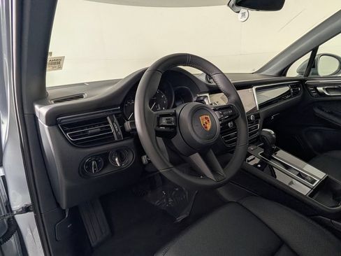 New 2026 Porsche Macan AWD/4WD image 4
