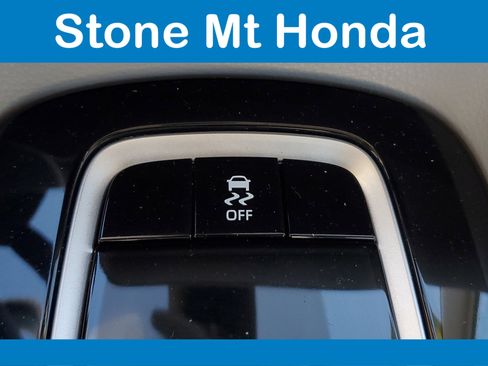 Used 2025 Toyota Corolla LE image 27