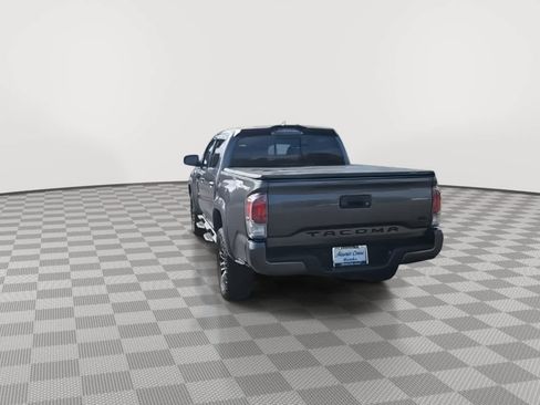 Used 2021 Toyota Tacoma TRD Sport image 7