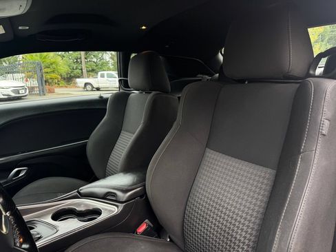 Used 2020 Dodge Challenger R/T RWD image 11