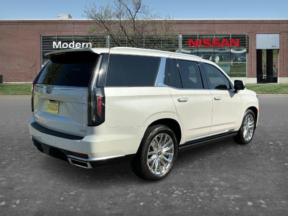 Used 2022 Cadillac Escalade Premium Luxury w/ Performance Package AWD/4WD image 4