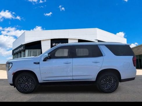 Certified 2024 GMC Yukon Denali AWD/4WD image 11