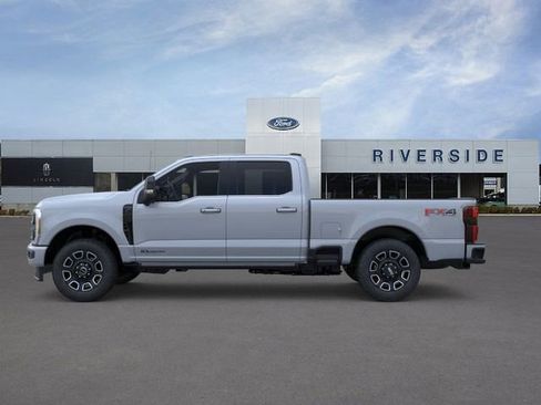 New 2026 Ford F350 Platinum w/ FX4 Off-Road Package image 3