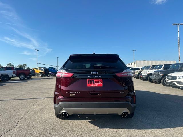 Used 2021 Ford Edge Titanium AWD/4WD image 4