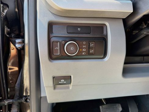 Used 2024 Ford F250 XL w/ STX Appearance Package AWD/4WD image 11