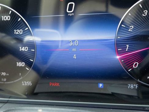 New 2026 Mercedes-Benz GLE 450 4MATIC image 3