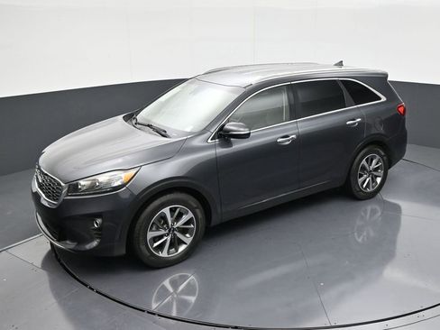 Used 2019 Kia Sorento EX FWD image 12