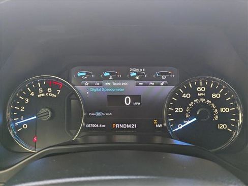 Used 2016 Ford F150 Platinum w/ Equipment Group 701A Luxury image 11