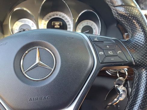 Used 2015 Mercedes-Benz GLK 350 4MATIC image 25