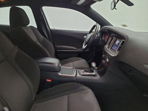 Used 2022 Dodge Charger SXT image 21