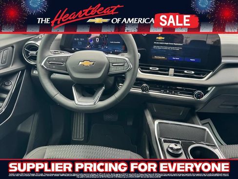 New 2026 Chevrolet Equinox LT w/ Safety and Technology Package FWD image 9