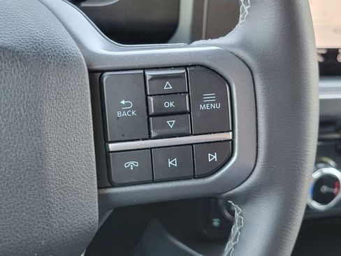Used 2025 Ford F250 Lariat w/ FX4 Off-Road Package AWD/4WD image 16