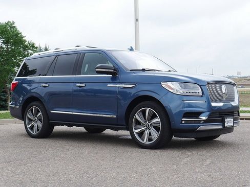 Used 2019 Lincoln Navigator Reserve AWD/4WD image 7