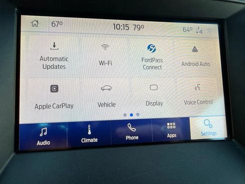 Used 2020 Ford Edge SE image 16