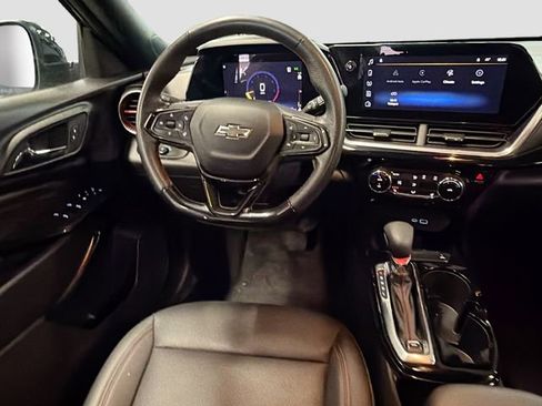 Used 2024 Chevrolet Trax RS w/ Driver Confidence Package image 21