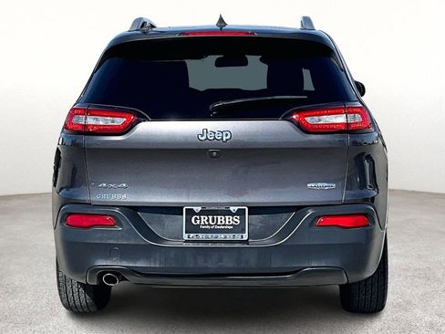 Used 2016 Jeep Cherokee Latitude image 6