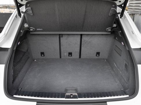 Certified 2025 Porsche Cayenne Coupe image 31