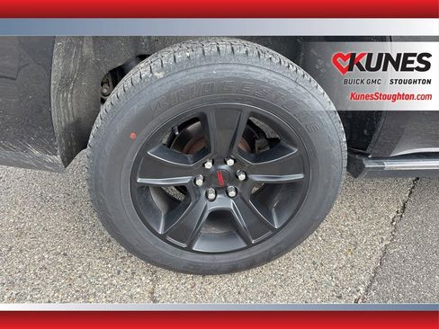 Used 2016 GMC Yukon Denali w/ Open Road Package AWD/4WD image 12