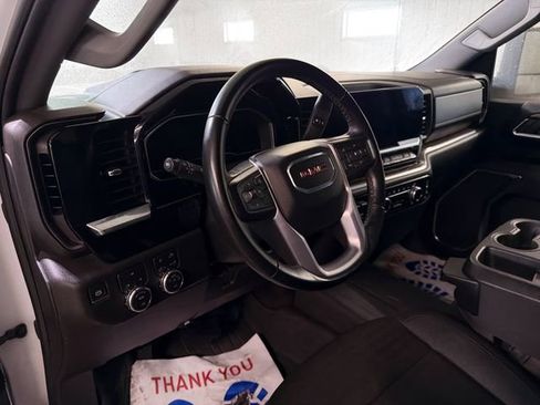 Used 2024 GMC Sierra 2500 SLE image 8