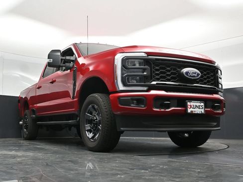 Used 2024 Ford F250 Lariat w/ Sport Appearance Package AWD/4WD image 58