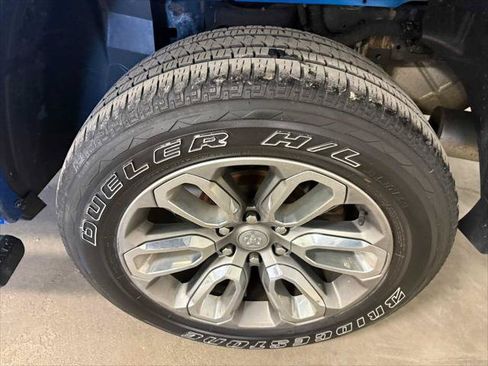 Certified 2021 RAM 1500 Laramie w/ Sport Appearance Package AWD/4WD image 9