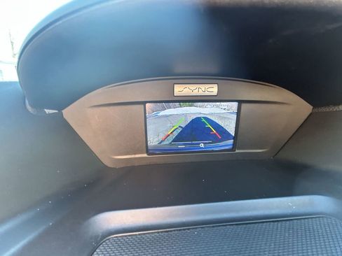 Used 2016 Ford Escape SE image 17