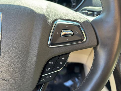 Used 2018 Lincoln MKX Reserve w/ Driver Assistance Package image 29