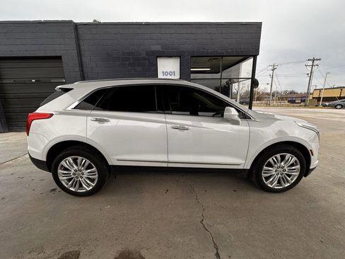 Used 2017 Cadillac XT5 Premium Luxury image 9