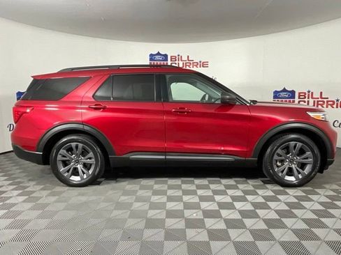 Used 2021 Ford Explorer XLT w/ Equipment Group 202A image 2