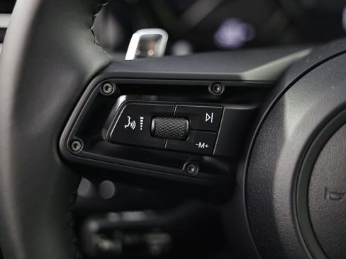 New 2026 Porsche Macan Turbo image 36