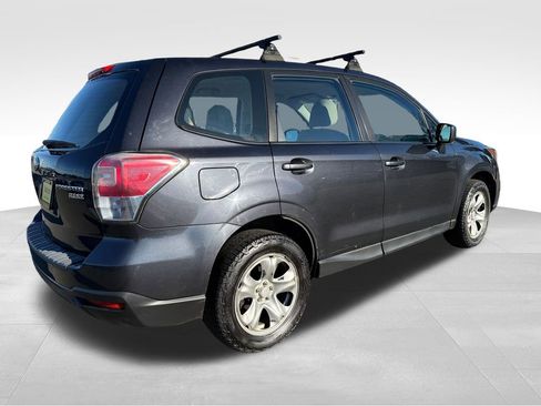 Used 2017 Subaru Forester 2.5i image 8