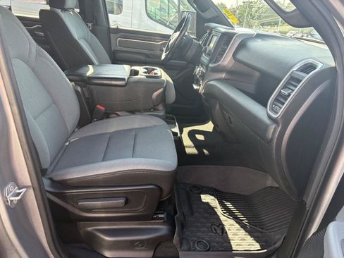 Used 2022 RAM 1500 Big Horn AWD/4WD image 16