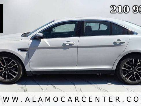 Used 2018 Ford Taurus SEL w/ Equipment Group 201A AWD/4WD image 2