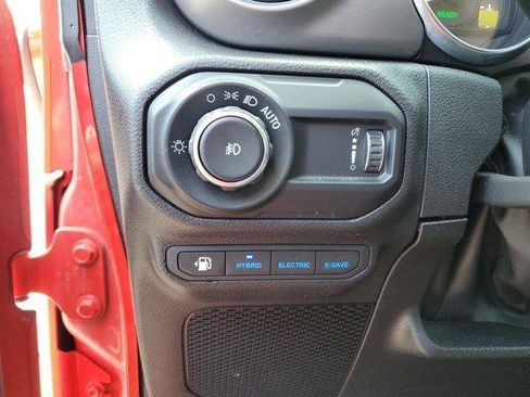 Used 2023 Jeep Wrangler Unlimited w/ Cold Weather Group AWD/4WD image 16