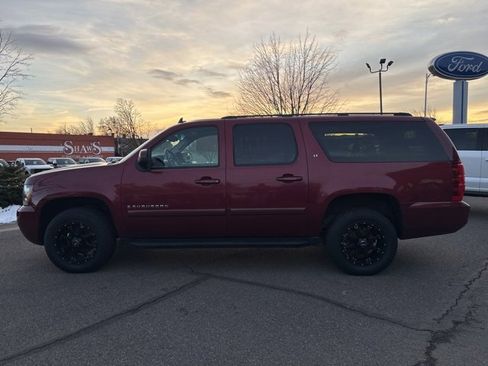 Used 2008 Chevrolet Suburban LT w/ LT Preferred Equipment Group image 7