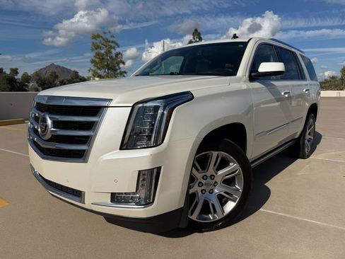 Used 2015 Cadillac Escalade Premium image 1