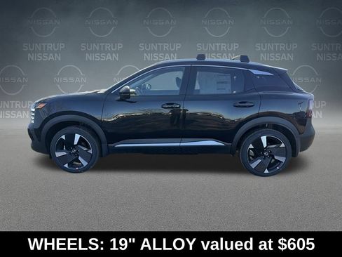 Used 2026 Nissan Kicks SR w/ Cold Weather Package AWD/4WD image 2