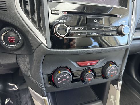 Used 2021 Subaru Forester Premium image 20