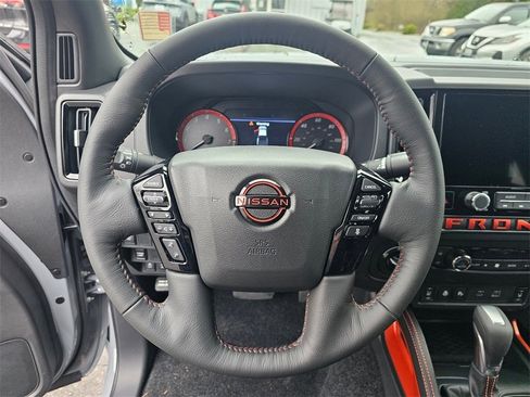 New 2026 Nissan Frontier PRO-4X w/ Pro-4x Convenience Package image 10