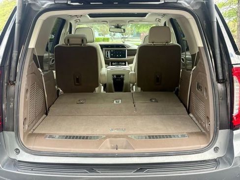 Used 2022 GMC Yukon Denali image 17