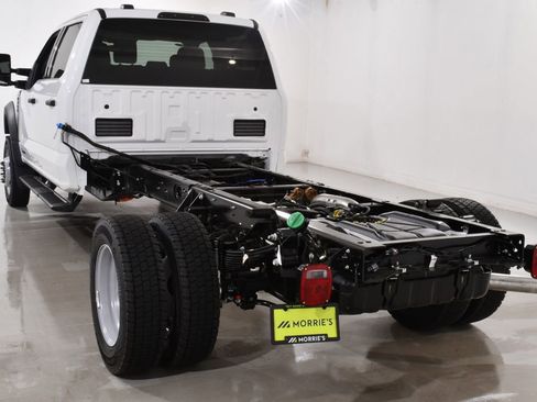 New 2026 Ford F550 4x4 Crew Cab Super Duty w/ XLT Value Package image 14
