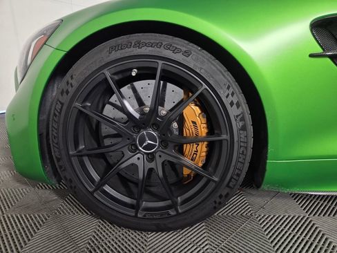 Used 2018 Mercedes-Benz AMG GT R image 9