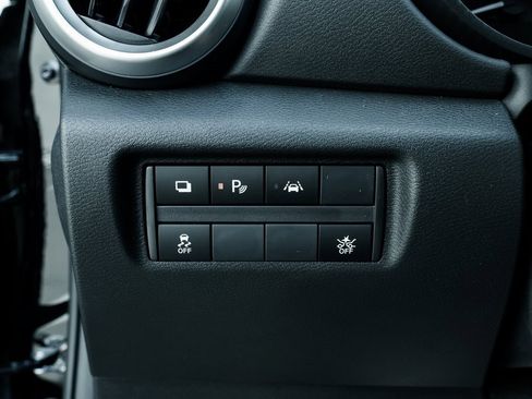 New 2025 Nissan Versa S w/ Trunk Package image 17