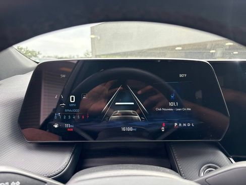 Used 2025 Chevrolet Equinox LT FWD image 25