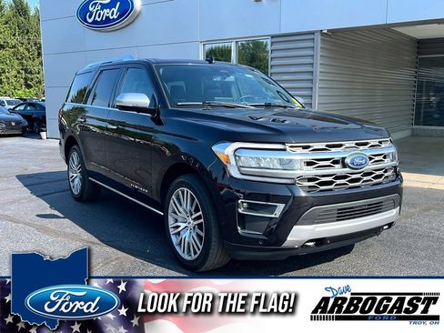 Used 2022 Ford Expedition Platinum AWD/4WD image 1